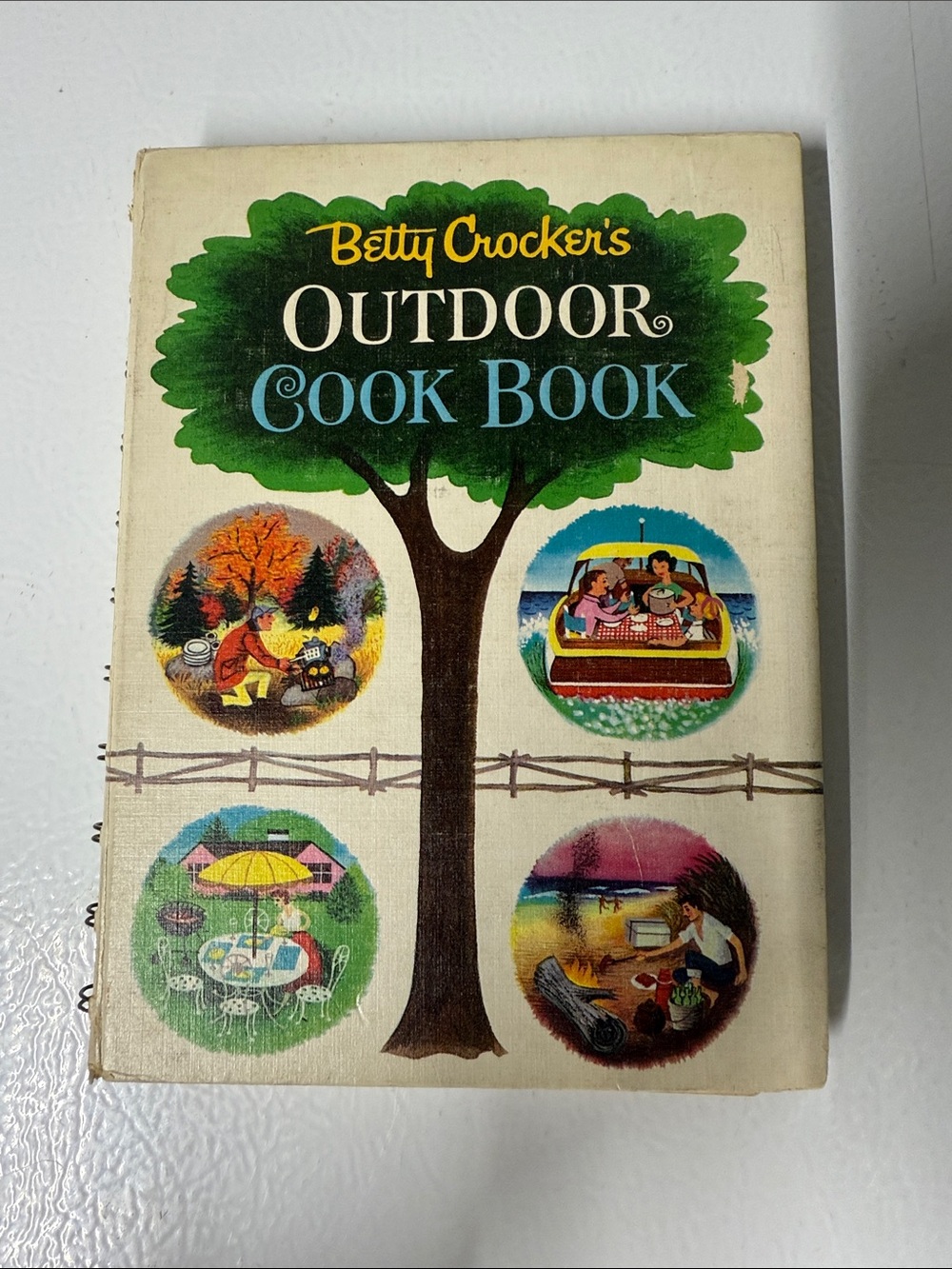 Betty Crocker Outdoor Cook Book copyright 1961